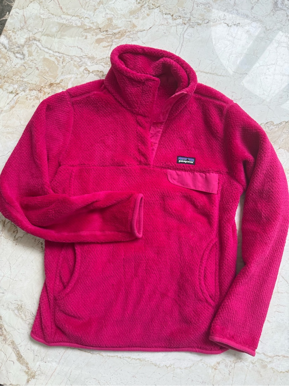 Patagonia Women's Fleece Pullover Jacket in Bright Pink